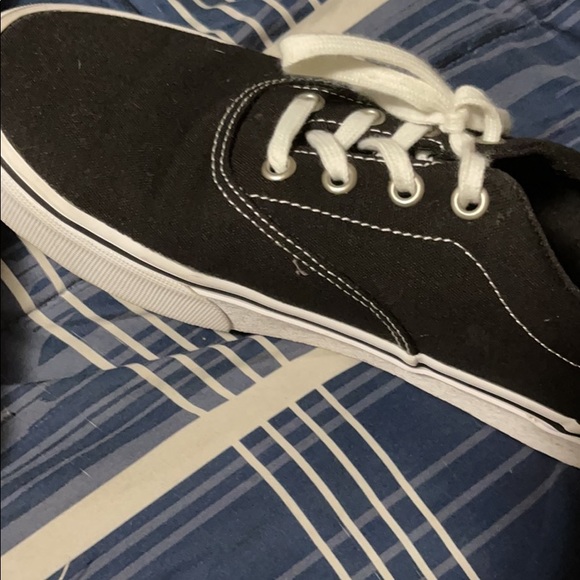 Vans!! - Picture 2 of 2